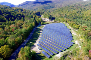 The Town of Stowe and Village of Hyde Park’s 1.4MW solar farm is expected to produce approximately 1,568,000kWh of electricity per year. Photo: Encore Renewable Energy.